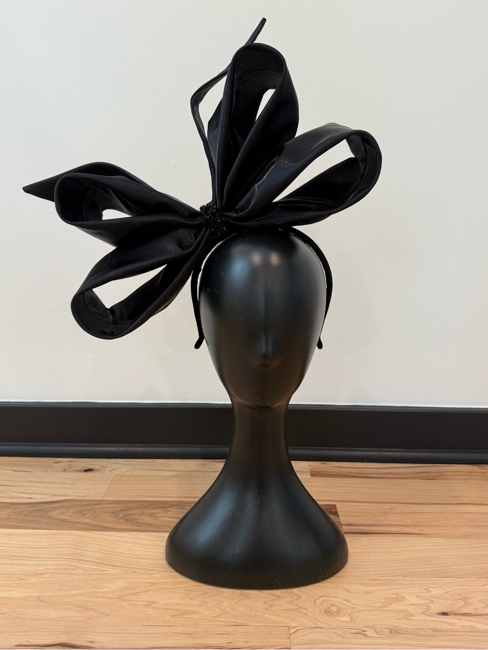 Arturo Rios Couture Black Oversized Bow Fascinator Headband | Kentucky Derby